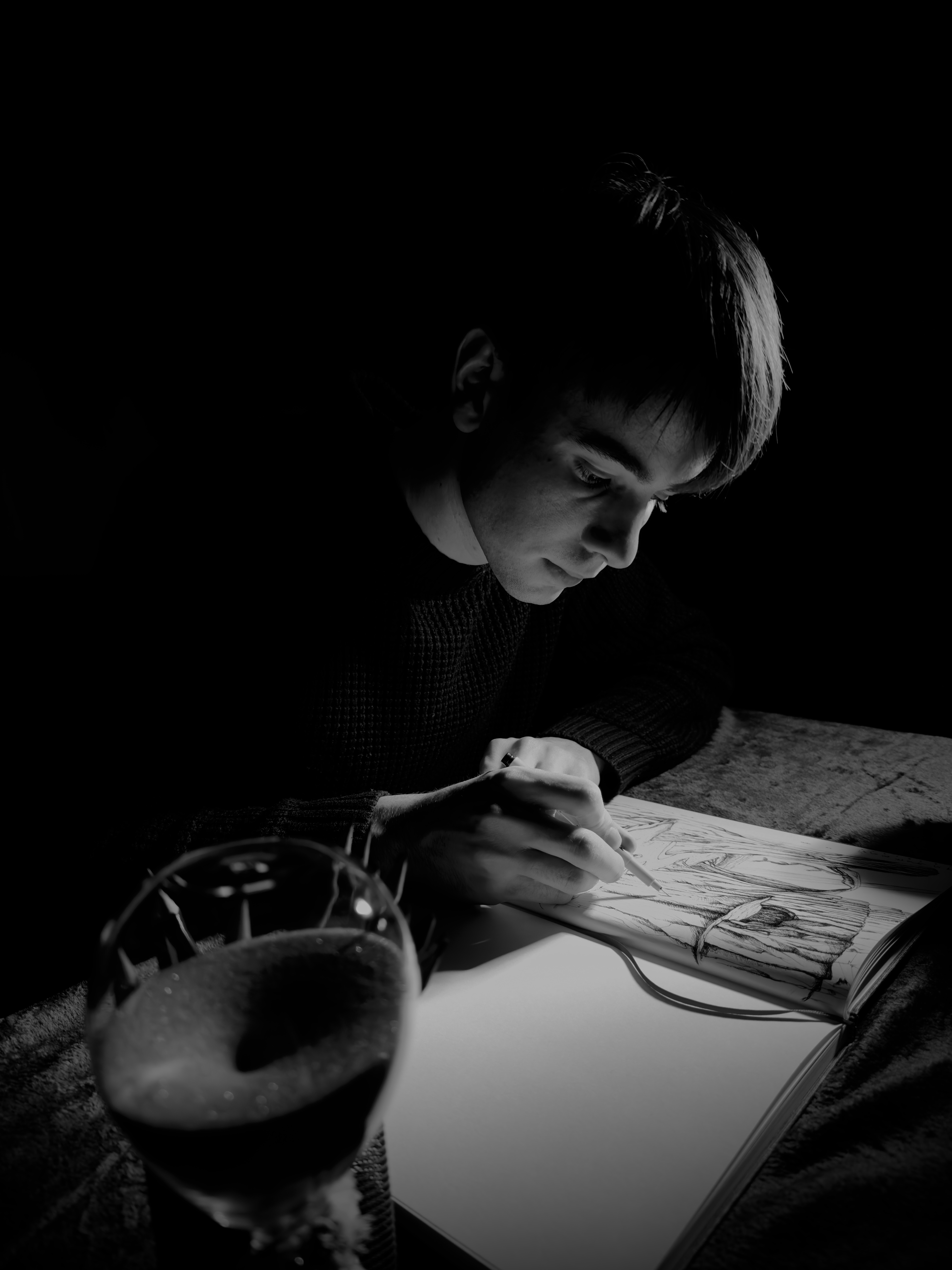 THÉO MARICHY, artiste bourguignon et créateur maroquinier. Artiste peintre, dessinateur.